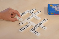 Domino, 28 Teile, in Metalldose, inkl. Spielanleitung