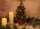 Dekobaum mit 20 LEDs und roten Weihnachtselementen, 25 cm