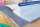 Stabiler Bucheinschlagfolie in Blau, Maße 5 m x 40 cm, ideal zum Einpacken von Büchern und Geschenken