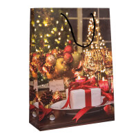 Bunte Geschenktasche für Weihnachten mit verschiedenen Motiven und Maßen von 25 x 35 x 9 cm